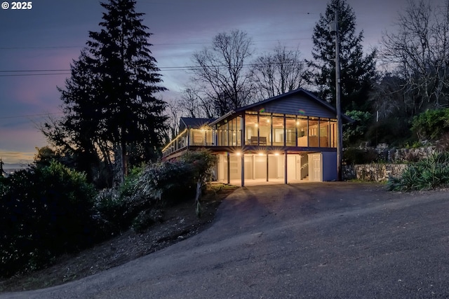 exterior space featuring driveway