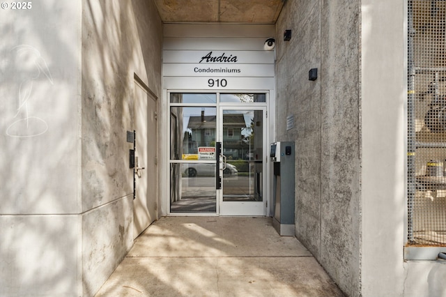 view of property entrance