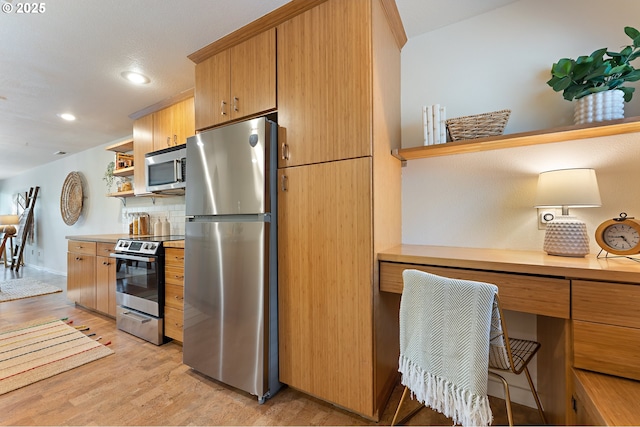 6708 N Richmond Ave, Portland, OR 97203 - kitchen featuring decorative backsplash, open shelves, stainless steel appliances, recessed lighting, and light wood-style flooring