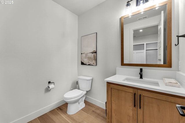 3800 W 2nd St, Washougal, WA 98671 - bathroom featuring wood finished floors and vanity