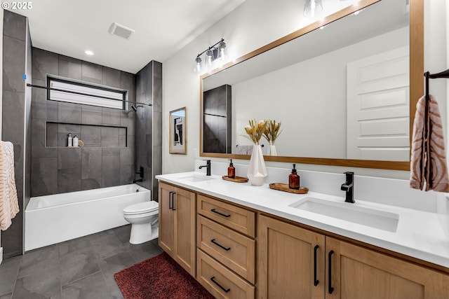 3800 W 2nd St, Washougal, WA 98671 - bathroom with double vanity and washtub / shower combination