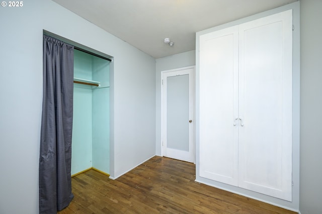 140 Canemah Rd, Oregon City, OR 97045 - unfurnished bedroom featuring wood finished floors and a closet