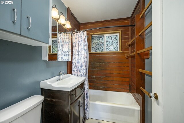140 Canemah Rd, Oregon City, OR 97045 - full bath with toilet, vanity, shower / bathtub combination with curtain, and wooden walls