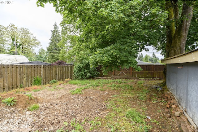 140 Canemah Rd, Oregon City, OR 97045 - view of fenced backyard