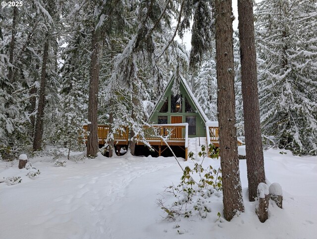 75887 E Rd 28, Rhododendron, OR 97049 - view of front of house featuring a deck