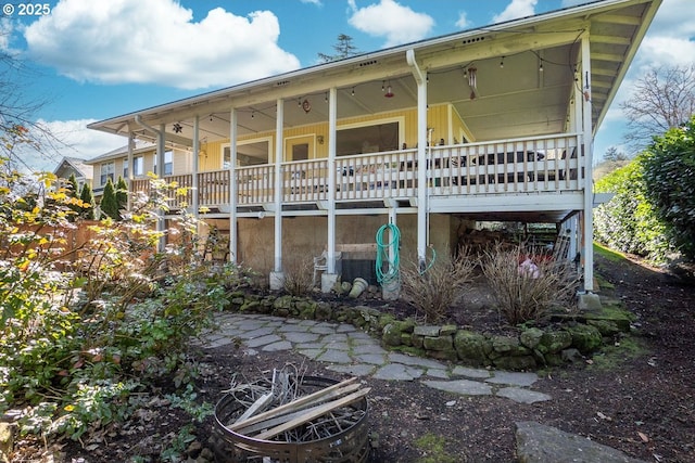 exterior space with a porch