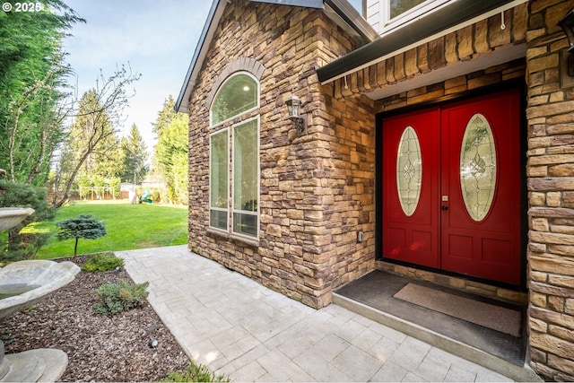 4604 NE 119th St, Vancouver, WA 98686 - entrance to property with stone siding and a lawn