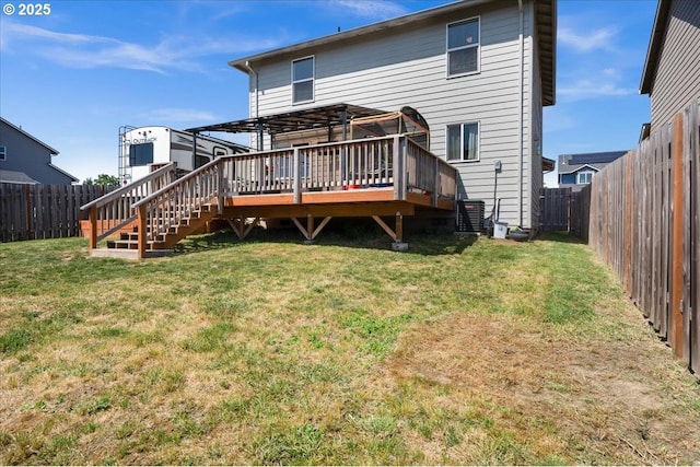 907 E 16th St, Lafayette, OR 97127 - back of property with a deck