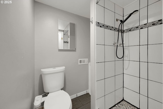 8157 S A St, Springfield, OR 97478 - bathroom with toilet and a tile shower