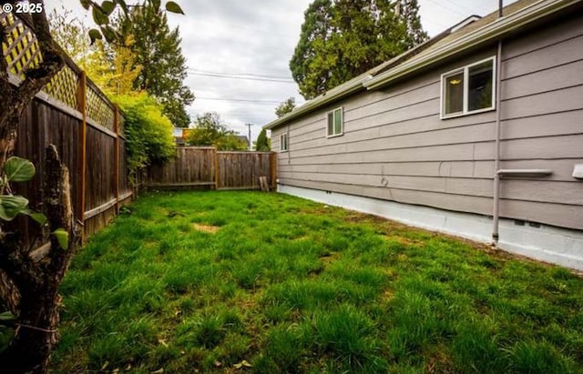 337 Clark St, Eugene, OR 97401 - view of fenced backyard