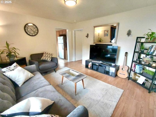 337 Clark St, Eugene, OR 97401 - living area with wood finished floors