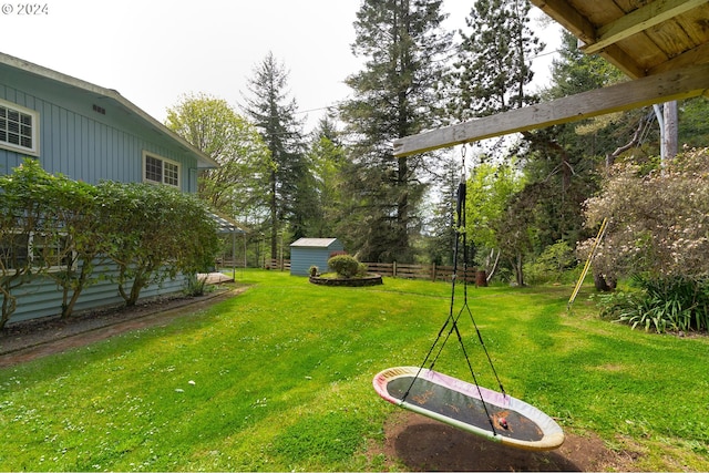 view of yard with a shed