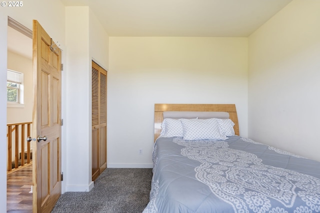 1105 29th St, Hood River, OR 97031 - bedroom featuring baseboards, carpet floors, and a closet