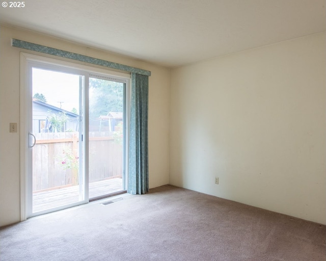 4631 Daisy St, Springfield, OR 97478 - view of carpeted empty room