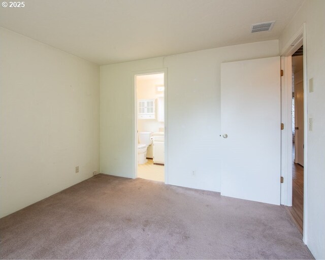 4631 Daisy St, Springfield, OR 97478 - unfurnished bedroom featuring carpet flooring and ensuite bath
