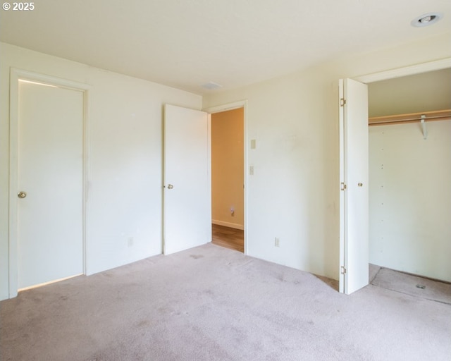 4631 Daisy St, Springfield, OR 97478 - unfurnished bedroom featuring carpet flooring and a closet