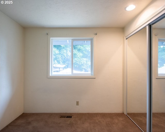 4631 Daisy St, Springfield, OR 97478 - empty room featuring carpet
