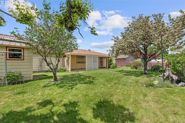 1550 Ash St, Baker City, OR 97814 - view of yard