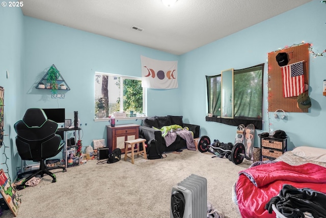 731 SE Forest Glen Rd, Estacada, OR 97023 - carpeted bedroom with an office area