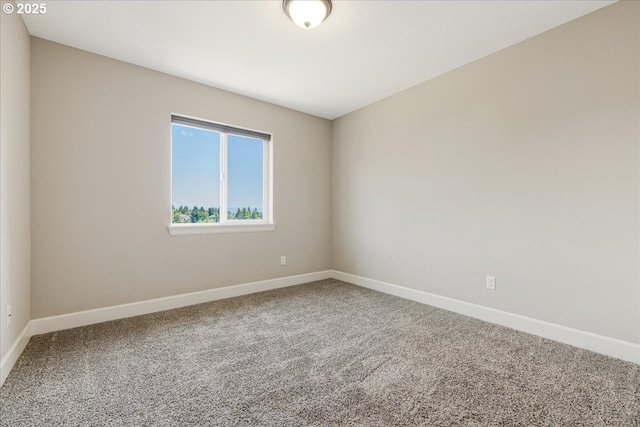 2025 De Vries Way W, Linn, OR 97068 - carpeted spare room featuring baseboards