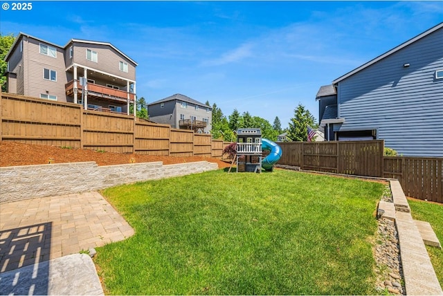 2025 De Vries Way W, Linn, OR 97068 - view of yard