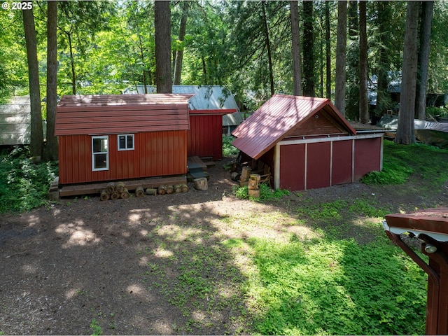 26647 E Welches Rd, Welches, OR 97067 - view of yard featuring a shed
