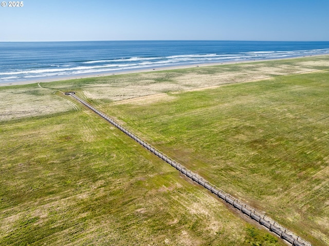 drone / aerial view of expansive coastline