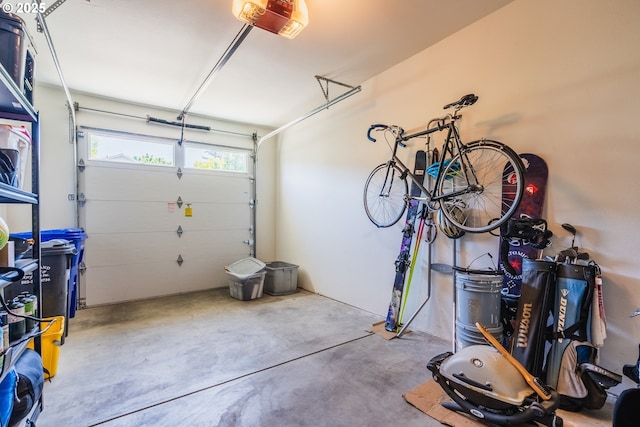2904 SE 87th Ave, Portland, OR 97266 - garage featuring a garage door opener