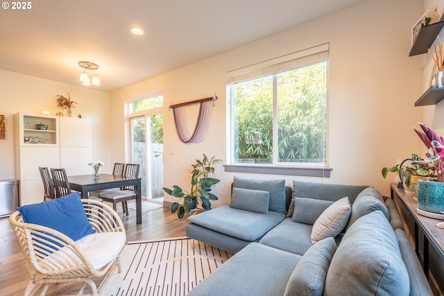 2904 SE 87th Ave, Portland, OR 97266 - living area featuring wood finished floors and recessed lighting