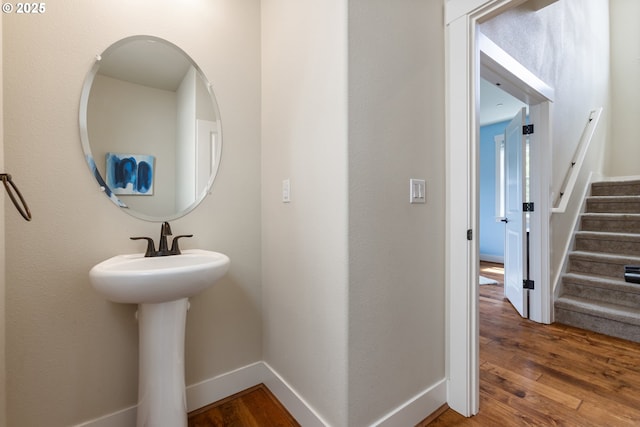 29250 SW Costa Cir E, Wilsonville, OR 97070 - bathroom featuring wood finished floors and baseboards