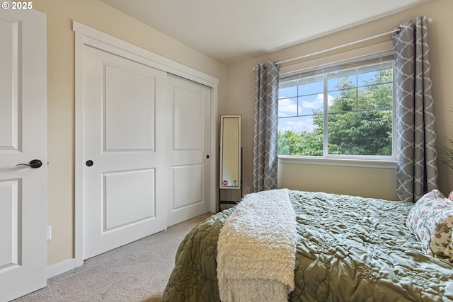 29250 SW Costa Cir E, Wilsonville, OR 97070 - carpeted bedroom featuring a closet and baseboards