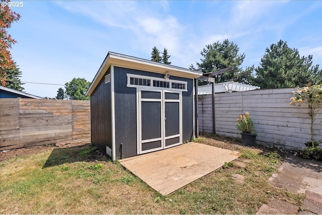1235 N Farragut St, Portland, OR 97217 - view of shed with a fenced backyard