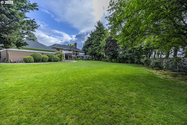 1564 Regency Dr, Eugene, OR 97401 - view of yard