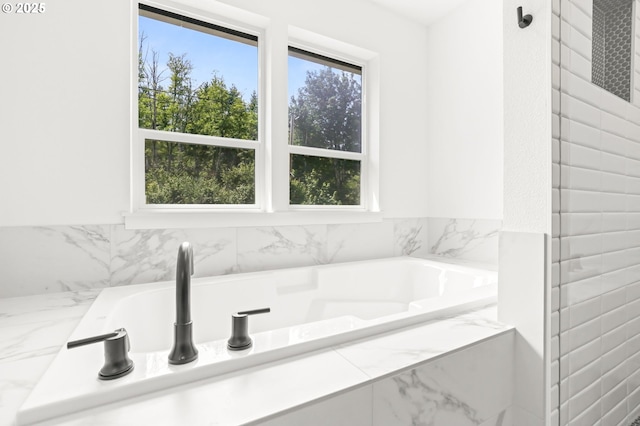 234 SE 29th St, Gresham, OR 97080 - bathroom featuring plenty of natural light and a bath