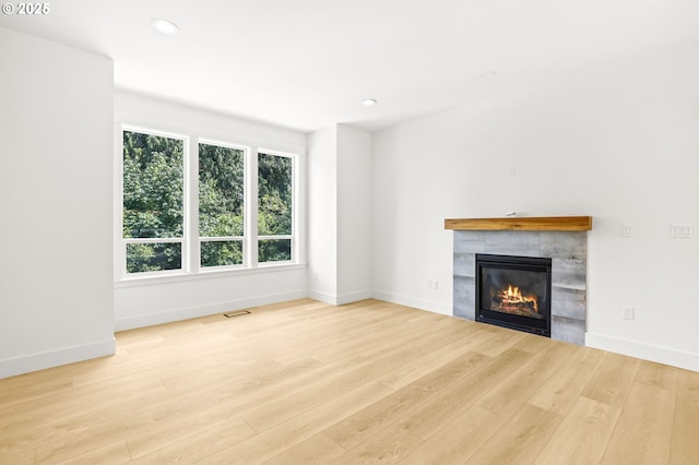 234 SE 29th St, Gresham, OR 97080 - unfurnished living room with a fireplace, wood finished floors, and recessed lighting