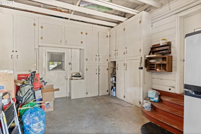 415 W Madrone St, Roseburg, OR 97470 - garage featuring freestanding refrigerator
