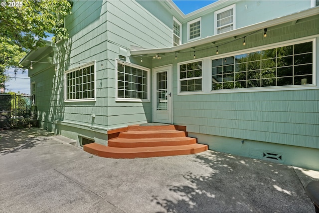 415 W Madrone St, Roseburg, OR 97470 - doorway to property featuring a patio area and crawl space