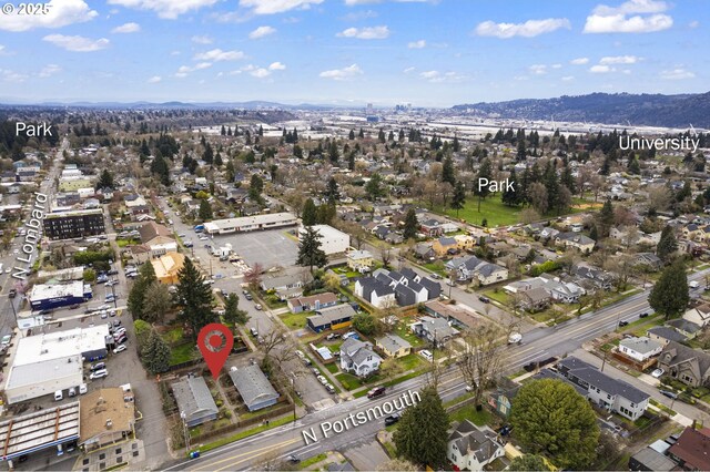 7450 N Portsmouth Ave, Portland, OR 97203 - bird's eye view with a mountain view