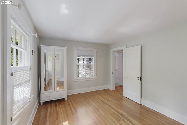 1805 SW Elizabeth St, Portland, OR 97201 - empty room featuring light wood finished floors and baseboards