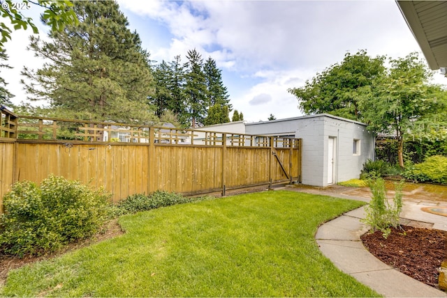 7154 N Greeley Ave, Portland, OR 97217 - view of yard