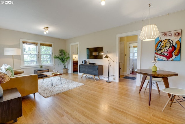7154 N Greeley Ave, Portland, OR 97217 - living area featuring light wood finished floors and baseboards