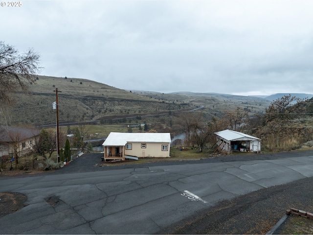 view of street featuring a mountain view