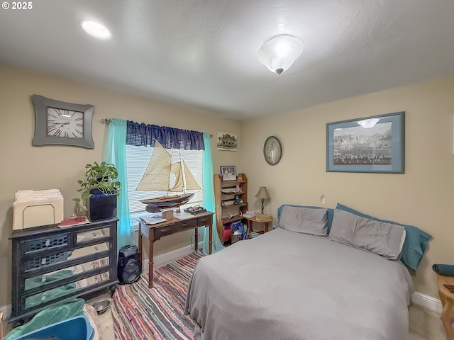 6931 Oakwood Ct, Brookings, OR 97415 - bedroom featuring baseboards