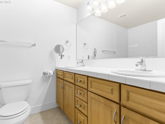 15235 SW Jasper Ln, Beaverton, OR 97007 - full bath with double vanity and tile patterned floors