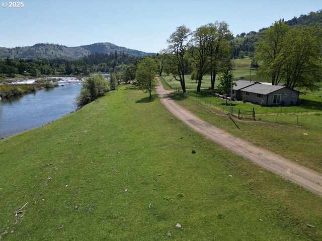 1104 Rio Nes Ln, Roseburg, OR 97470 - view of community featuring a water and mountain view and a rural view