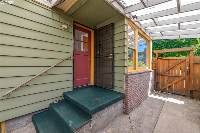 3315 SE 15th Ave, Portland, OR 97202 - view of exterior entry with a gate