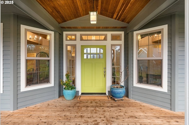 property entrance with covered porch