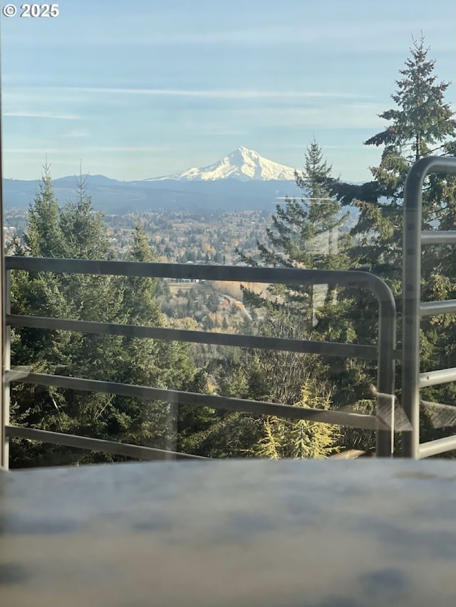 1500 SW Miller Ct, Gresham, OR 97080 - view of mountain background
