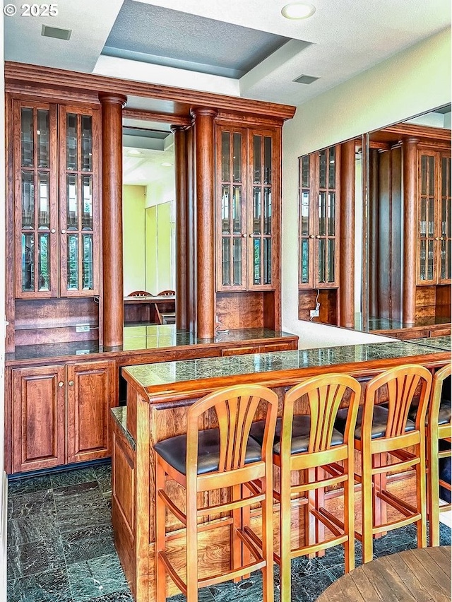 1500 SW Miller Ct, Gresham, OR 97080 - view of indoor wet bar
