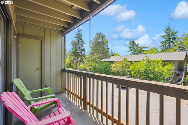 7522 SW Barnes Rd Unit E, Portland, OR 97225 - view of balcony